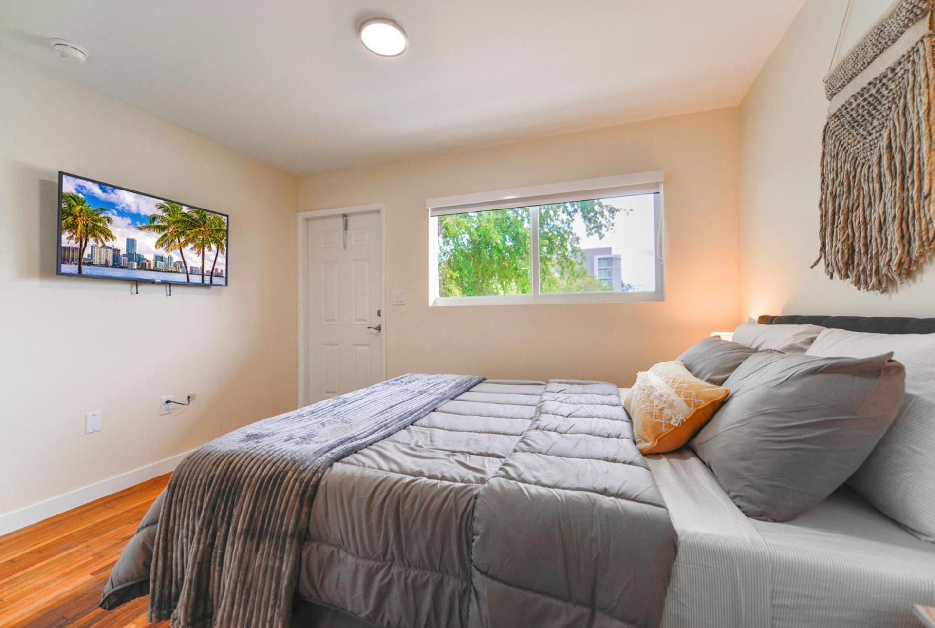 Apartment Gorgeous Monthly Close To Miami